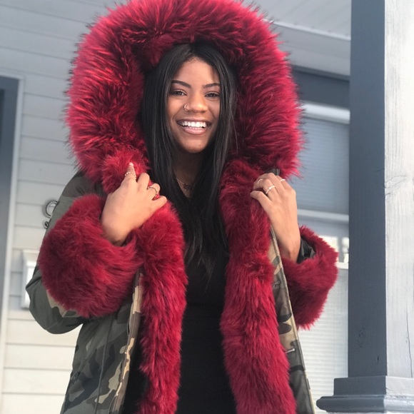 Camo jacket, with fur (removable) trim - Picture 3 of 4